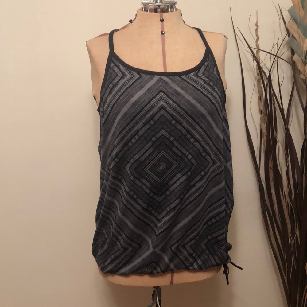 Fabletics tank with built-in bra